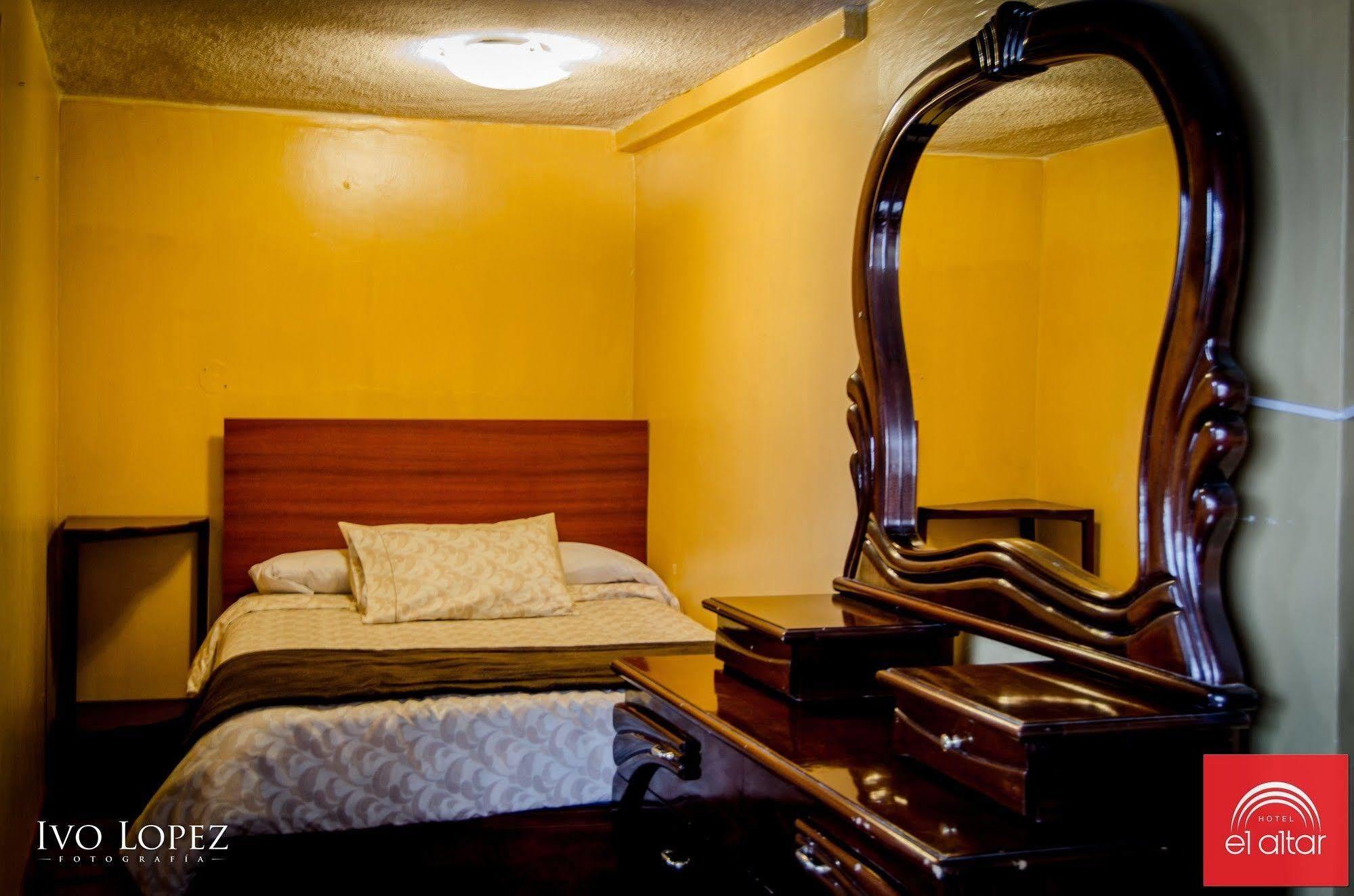 Hotel El Altar Riobamba Extérieur photo